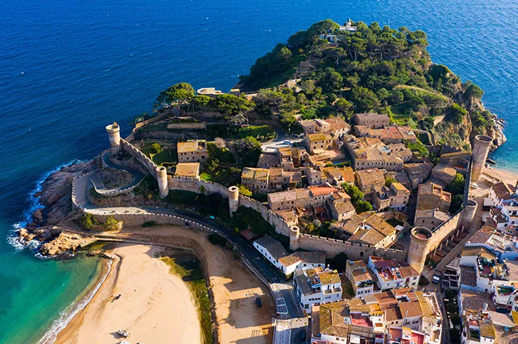 Fotos Hotel Avenida 2 estrellas Tossa de Mar | Al lado de la playa | RVHotels
